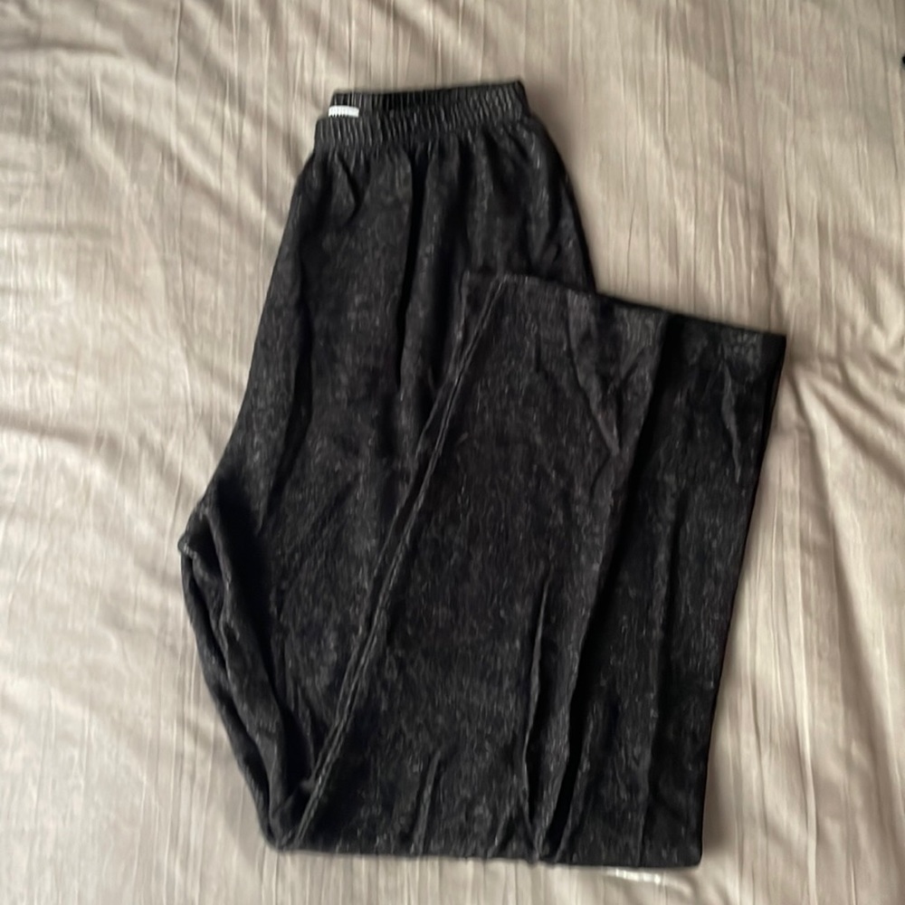 Grey super cozy joah brown pants. Elastic waistband + high waist.